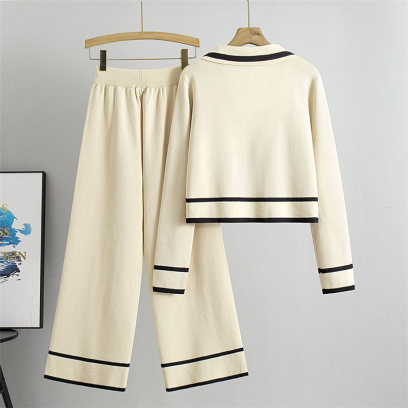 Elegant Two-Piece Women’s Contrast-Trim Suit Set